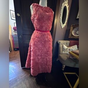 NWT - Akris Punto Textured Coral Midi skirt and tank set